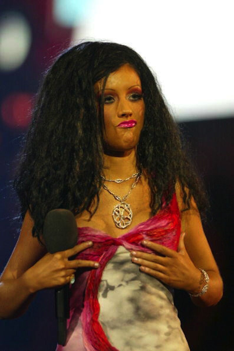 Shortly after, and despite being a blue eyed, privileged white woman who grew up in the suburbs of Pittsburgh, Aguilera began cosplaying as a black woman. Can you say Rachel Dolezal of the 2000s?