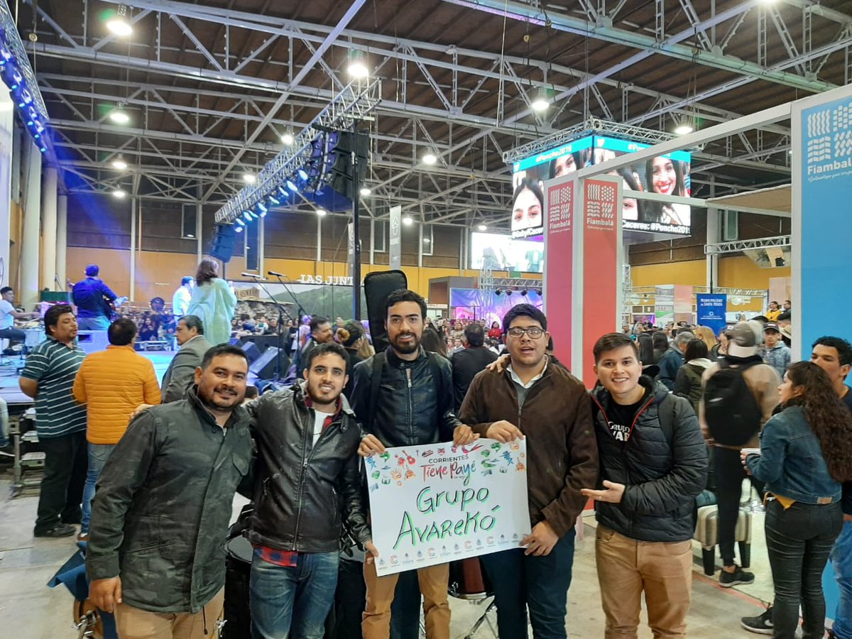 avareko's tweet photo. En minutos cerramos la peña del pabellón de turismo..
#Catamarca #Poncho2019 
#Avareko #chamame 
#Corrientes
#Argentina https://t.co/AEdcfNFIgB