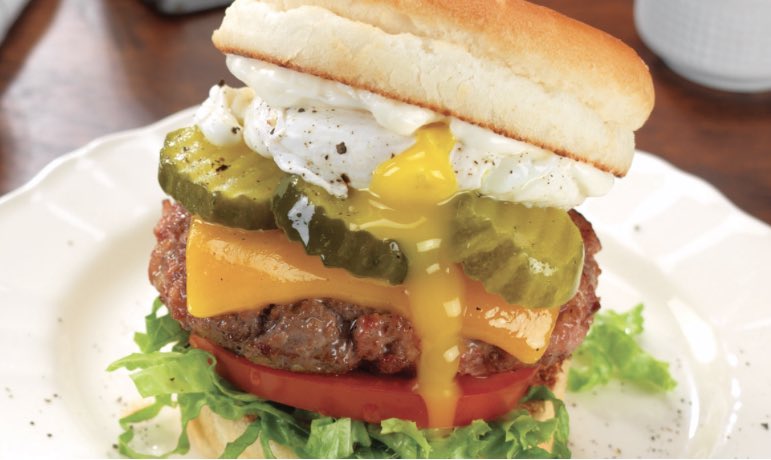 ReinhartKC's tweet photo. Do you have leftover burgers after the weekend is over? No problem try out our 50/50 #burger tomorrow!! #rfsdelivers #culinaryinnovation

Get the recipe here👇🏼🍔🥚👇🏼

https://t.co/8P7WN1YDhV https://t.co/bEZ1TmkwxX