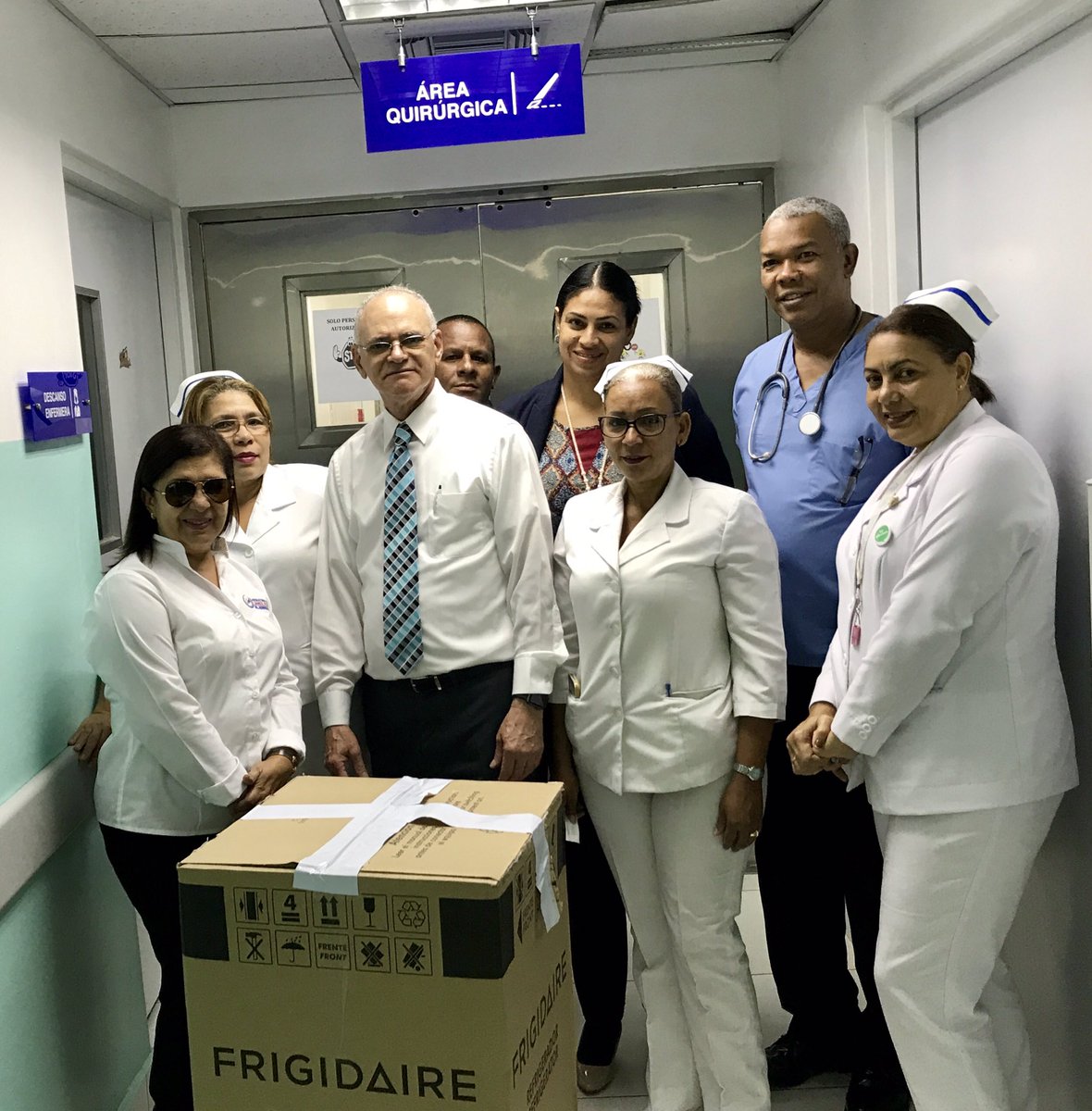 labherrera's tweet photo. #Labherrera entregando la nevera ejecutiva para el uso del Hospital Municipal de Castillo, #DrTeofiloPerez y La #Lourdesdejeus https://t.co/3RlEmuslxz