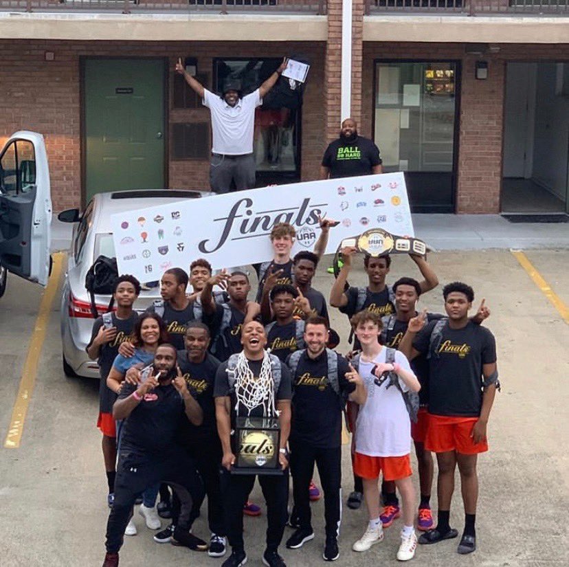 Miller_Report's tweet photo. Congrats to @PhillyPrideAAU on winning the @UAassociation 16U Championship!!! #PhillyTough https://t.co/ku8xWOln3x