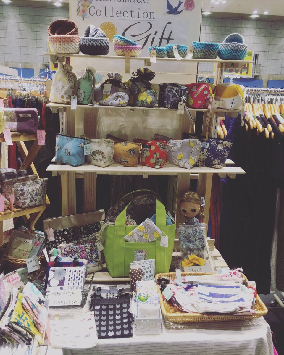 cozycoz21's tweet photo. 2日目始まりましたー！
ご来場者数がすごいことに💦
Giftは引き続きNo.345ブースでお待ちしております。

#ハンドメイドフェスデザインマーケット #岡山 #コンベックス岡山 https://t.co/bZcF7pP6DL