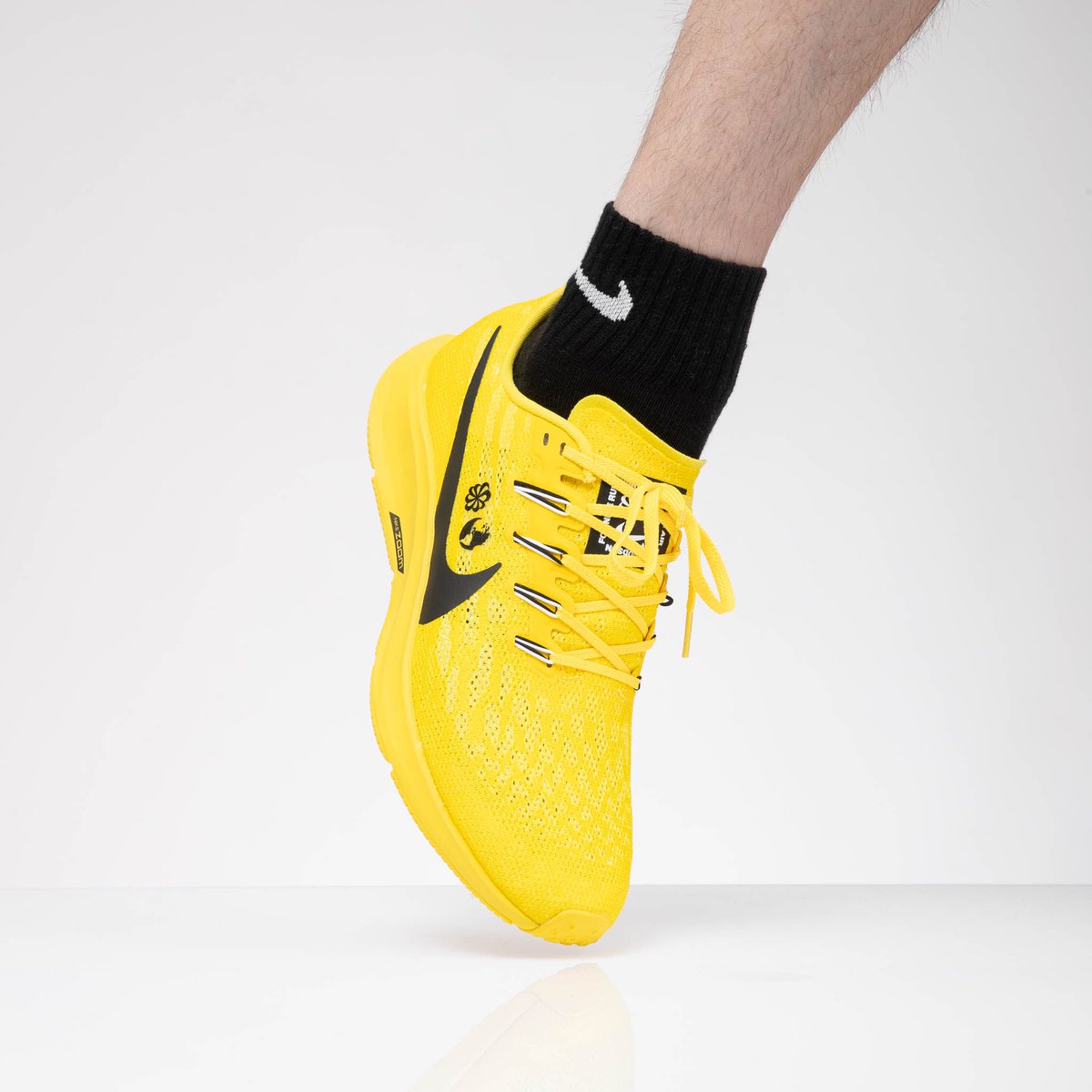 nike air zoom pegasus 36 chrome yellow