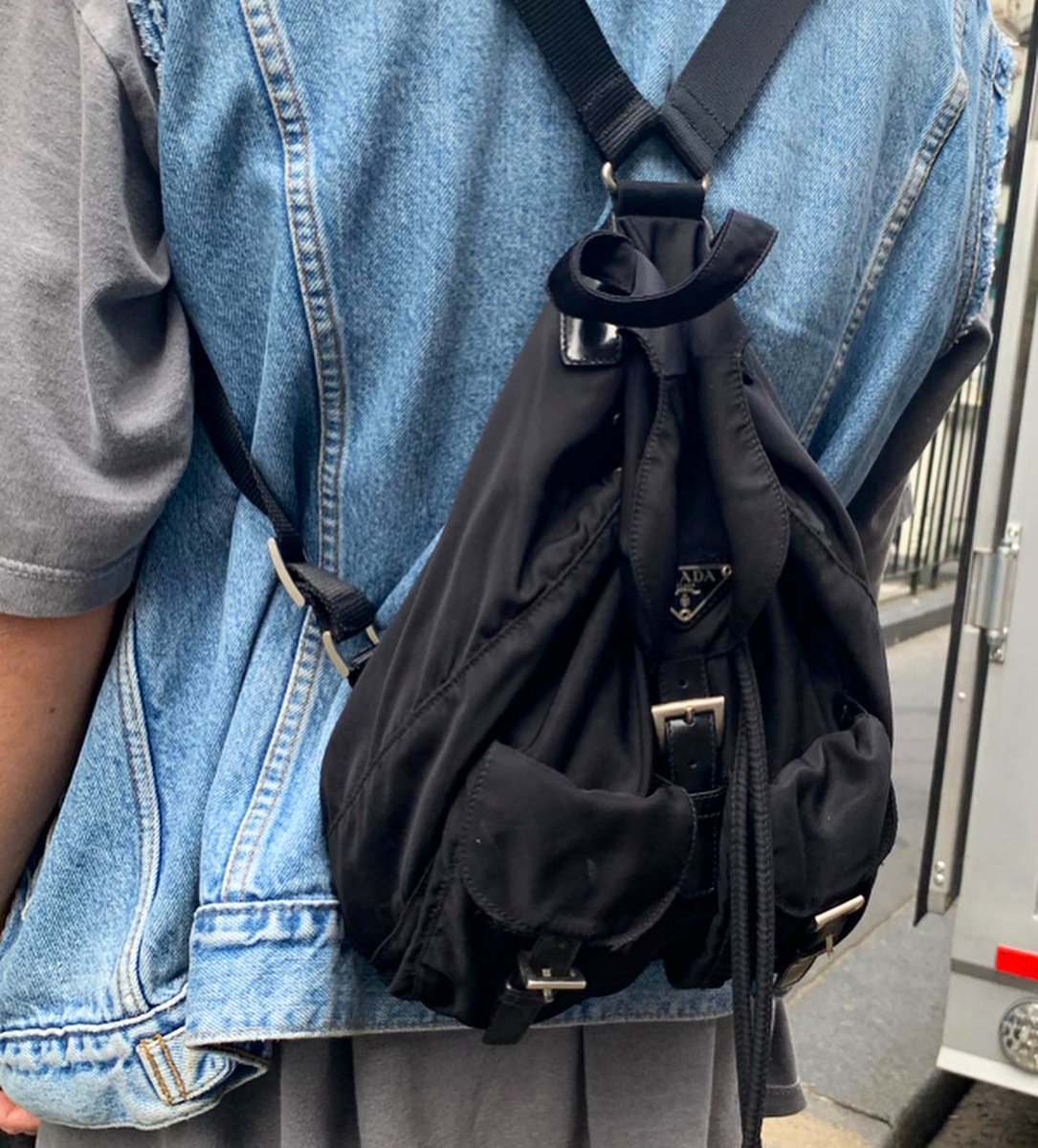 hennyseear's tweet photo. New music 2NITE https://t.co/e92MwRXN4f