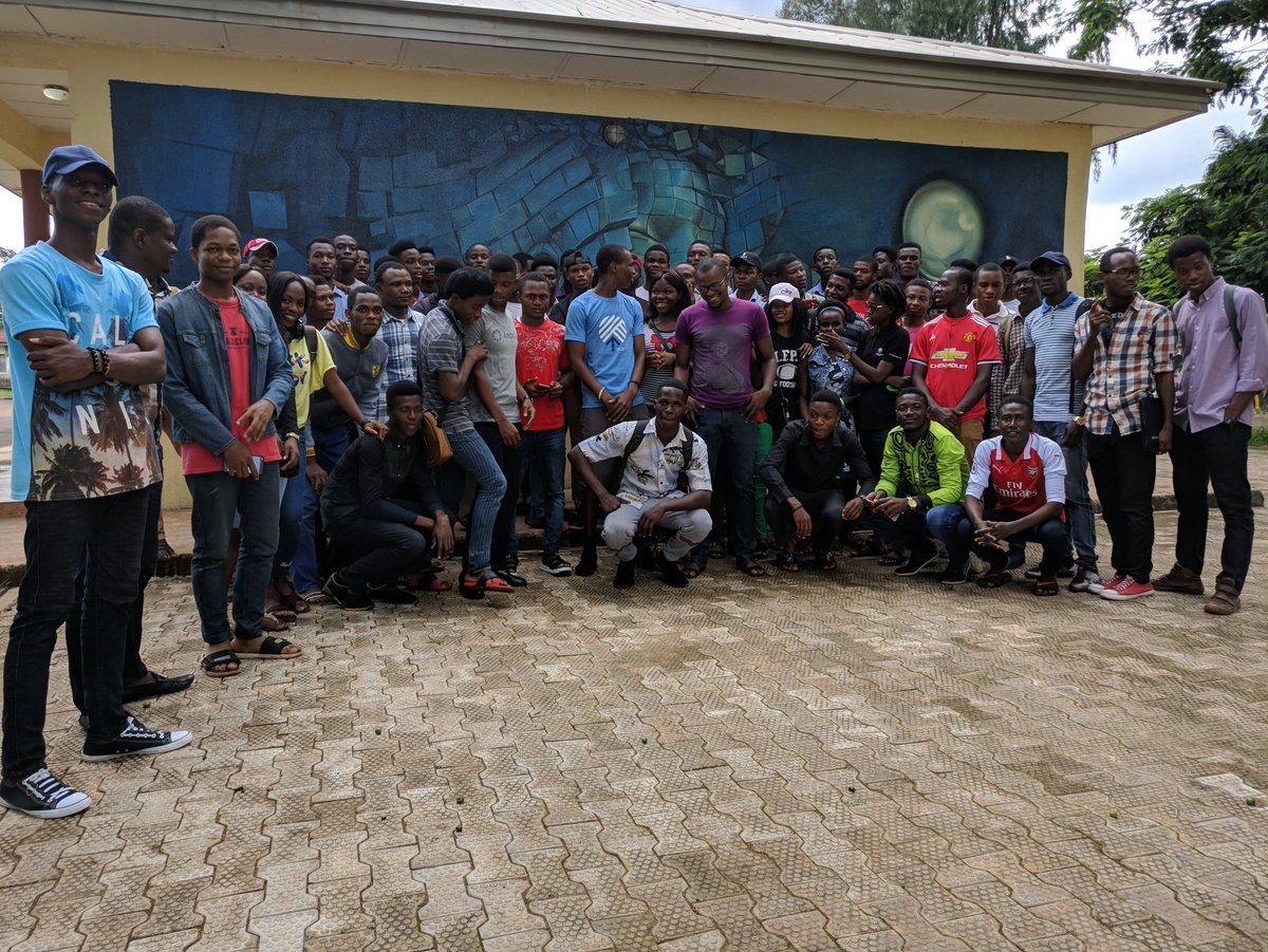 forLoopUNN's tweet photo. @forLoopUNN
2018.                            2019.

#NerdFest https://t.co/LCdg7pbqIP