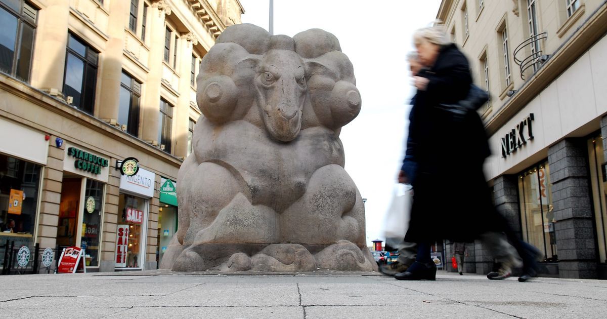 wildinart's tweet photo. 🥁New art trail for 2020 🥁
Soo excited to be working w. @derbymuseums! #ICYMI: Meet brand new sculpture &amp; art trail for summer 2020 - the @DerbyRamTrail. Inspired by #Derby’s mythical ram &amp; famous stone ram on East Street. https://t.co/87rrDT1N7m
#Sculptures #ArtTrail https://t.co/ot1FIxpV61