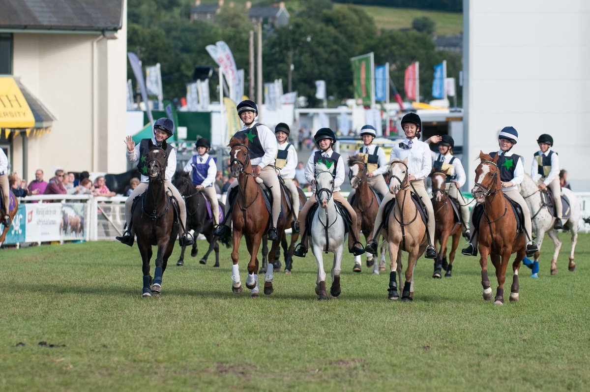 This time next week!!! #RoyalWelshShow Who's excited?  

There's something for everyone from Livestock, Tradestands, Sports Village, Countryside Area, Main Ring Attractions and much more... don't miss out!