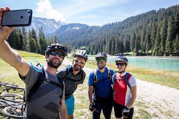 Brideslesbains's tweet photo. [VIDEO] Les 13 et 14 Juillet 2019 - 5e édition du 3 Vallées Addict Tour
Au programme : descente chronométrée « La Saulire / Brides-les-Bains »  De bons souvenirs en perspective ! https://t.co/zeqCIplj5E