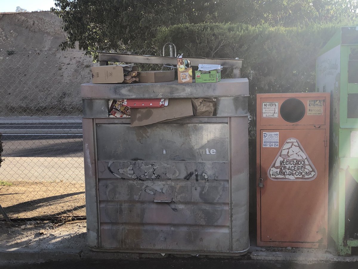 C/Jorge Manrique al lado del parque pajaritos <a href="/Arganda_Ayto/">Arganda del Rey</a> <a href="/GuillermoHita/">Guillermo Hita Téllez</a> <a href="/MJRuizdeGauna_/">MJRuizdeGauna_</a> #Arganda