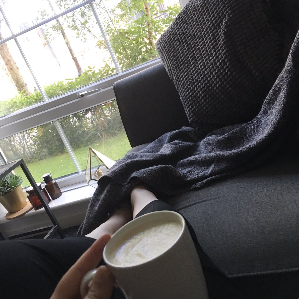 _J_vazquez's tweet photo. Coffee &amp; Waffles for breakfast = #summerholidays 🥰 #BirthdayWeek #HomeSweetHome #lazymorning https://t.co/Zd2PJxR6u2
