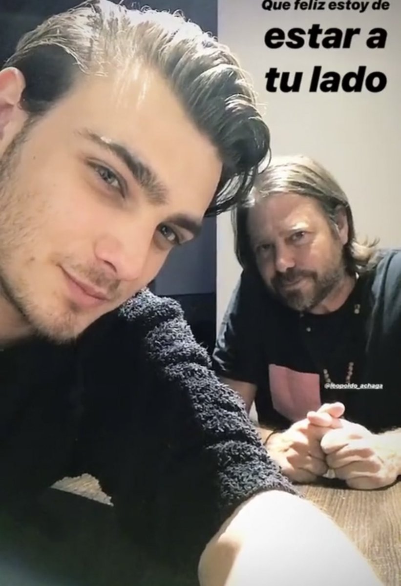 AbadersOf's tweet photo. Santi y su papá 

#MacaBeso 
#BarbaraLopezTrendy 
#SantiagoAchagaTrendy 
#MauricioAbad 
#KCAMexico https://t.co/89tJ4WWCvz