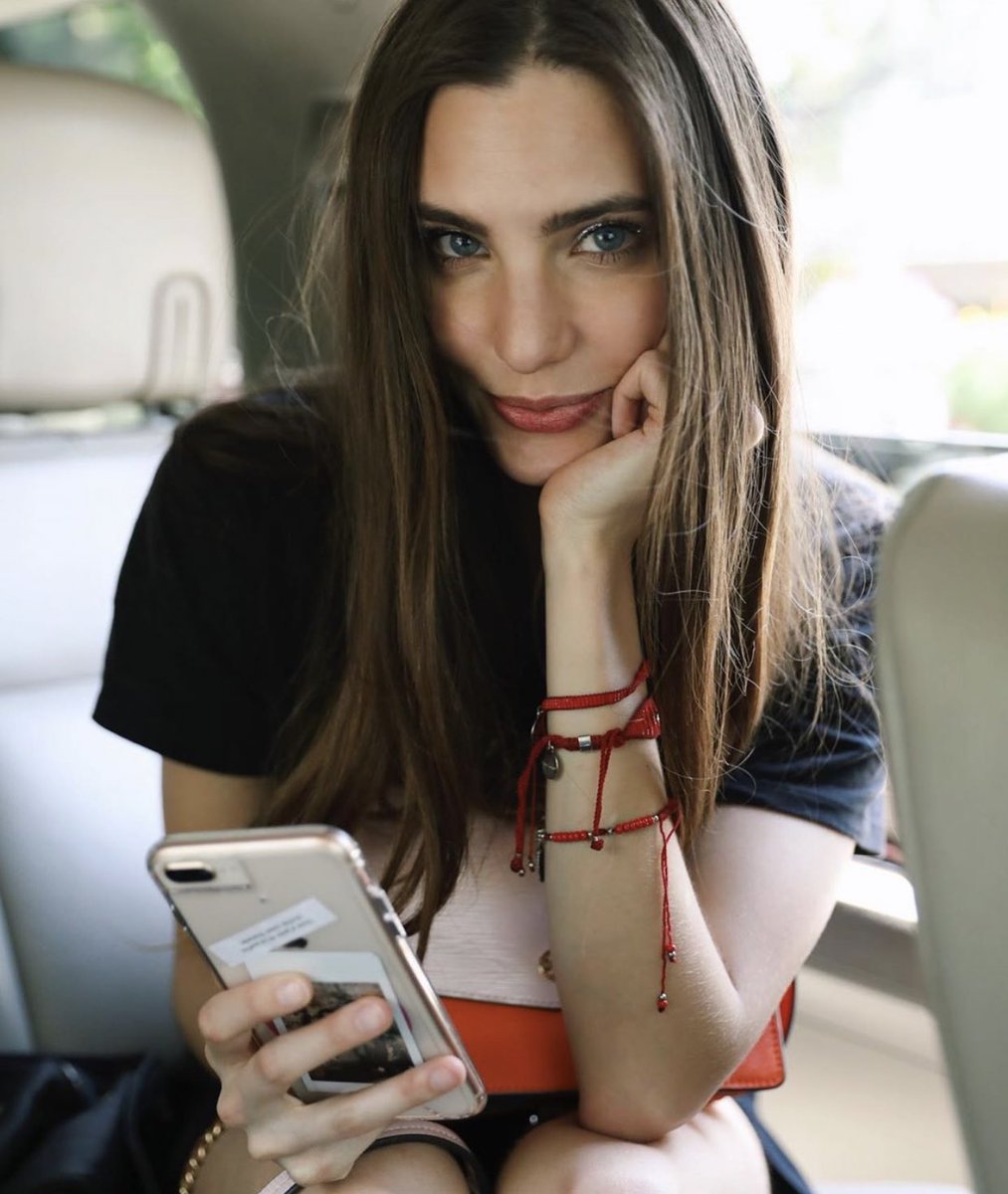 AbadersOf's tweet photo. 💕💕💕

#MacaBeso 
#BarbaraLopezTrendy 
#SantiagoAchagaTrendy 
#MauricioAbad 
#KCAMexico https://t.co/pGH8onpe09