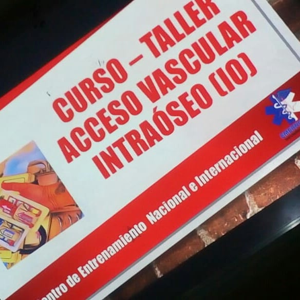 EmernicSA's tweet photo. Hoy tuvimos el agrado de compartir con Médicos especialista en Pediatria en el Hospital Salud Integral, Muchas felicidades por particiar en el Curso-Taller #AccesoIntraoseo y reforzar sus conocimiento y actualizarse...
#SomosEducaciónContinua #Emernic #Ebtec #CIES https://t.co/8DkRehmYTm