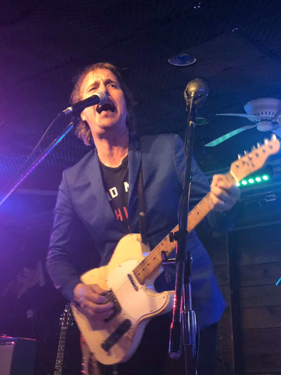 Sinister_Ducks's tweet photo. Still wonderstruck by the brilliant @ChuckProphet show @Knuckleheadskc last night. There is not a better band in America than the Mission Express, and Prophetโs fabulous talents shined bright in the clear, beautiful KC summer evening. #SummertimeThing https://t.co/FRRUedXDYc