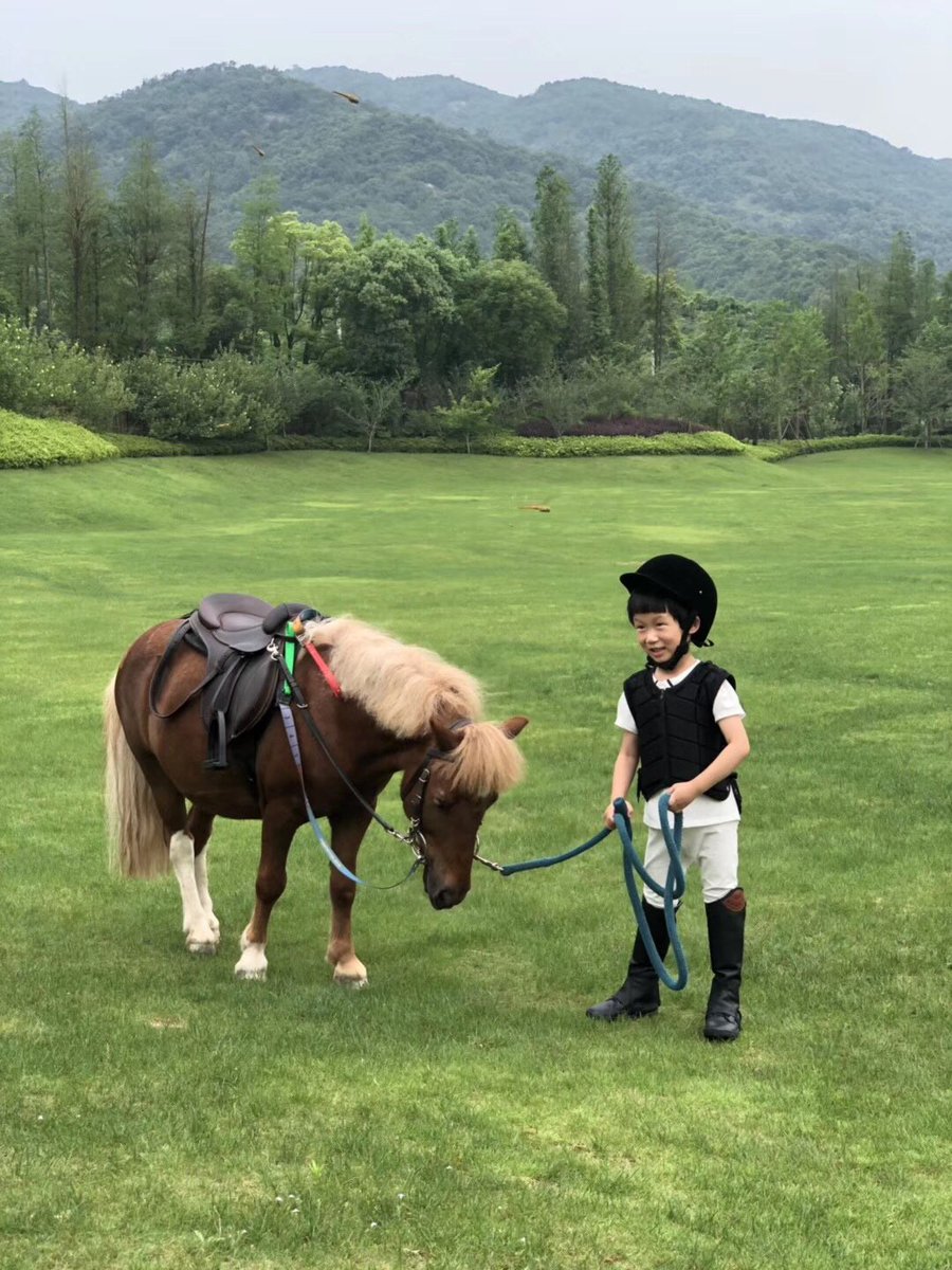 loveaupair's tweet photo. #lovely #hostfamily from #hangzhou, China is looking for an Au Pair who can speak fluent #emglish and start in #september!! The girl is 5 years old and can speak good English! https://t.co/q1r2fjUtOY