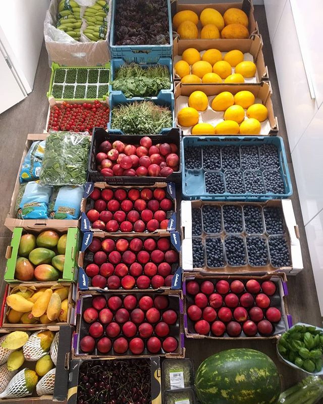 mostlyraw's tweet photo. #thursdayfruithaul #latepost #fruitstash #plantpower #hclfmrv #vegan #rawvegan #mostlyraw #wholesale #amsterdamweesp #fuelyourbody #fuelyourlife #brainwarrior #plantbasedathlete #justdoit #itismylife #workstudyplayrest #gratitude #attitude #wizardmode #l… https://t.co/7HC0MEBxEm https://t.co/jIpGHq5rQP