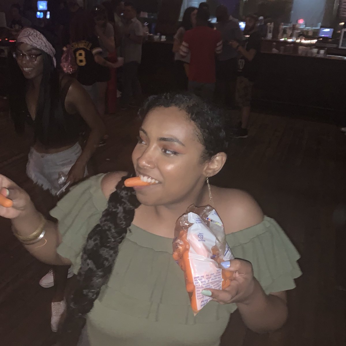 shutupaida's tweet photo. i am partying in brooklyn. am i doing new york right ? https://t.co/MJQACXE5Cy
