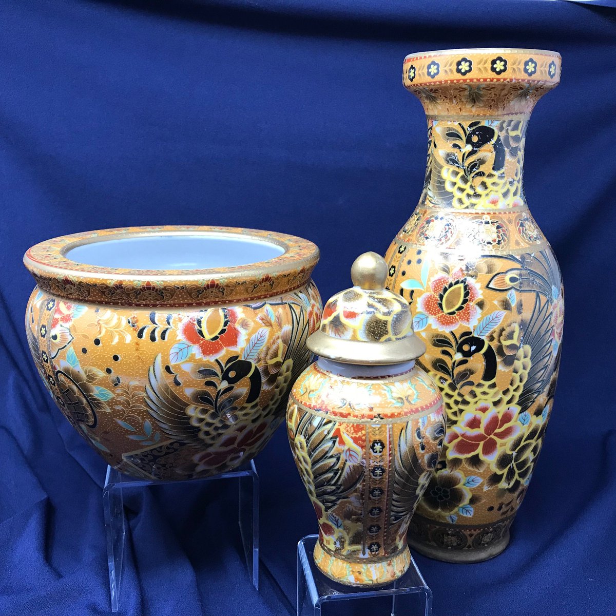 Vintage Pottery, African Style Decor etsy.me/2Y4iEgj #art #gold #gingerjar #tallvase #smallvase #orientalset #goldpeacock #safaridecor #uniquegift
