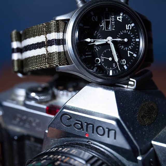 PattyORyan's tweet photo. Closing out a Sinnful weekend with the Invasion Nato from @havestonstraps
...
#sinn356 #sinnflieger #nato #havestonstraps #womw #watchfam #watchesofinstagram #canon https://t.co/KyBQRQ5gqQ https://t.co/kvNkuTE4sC