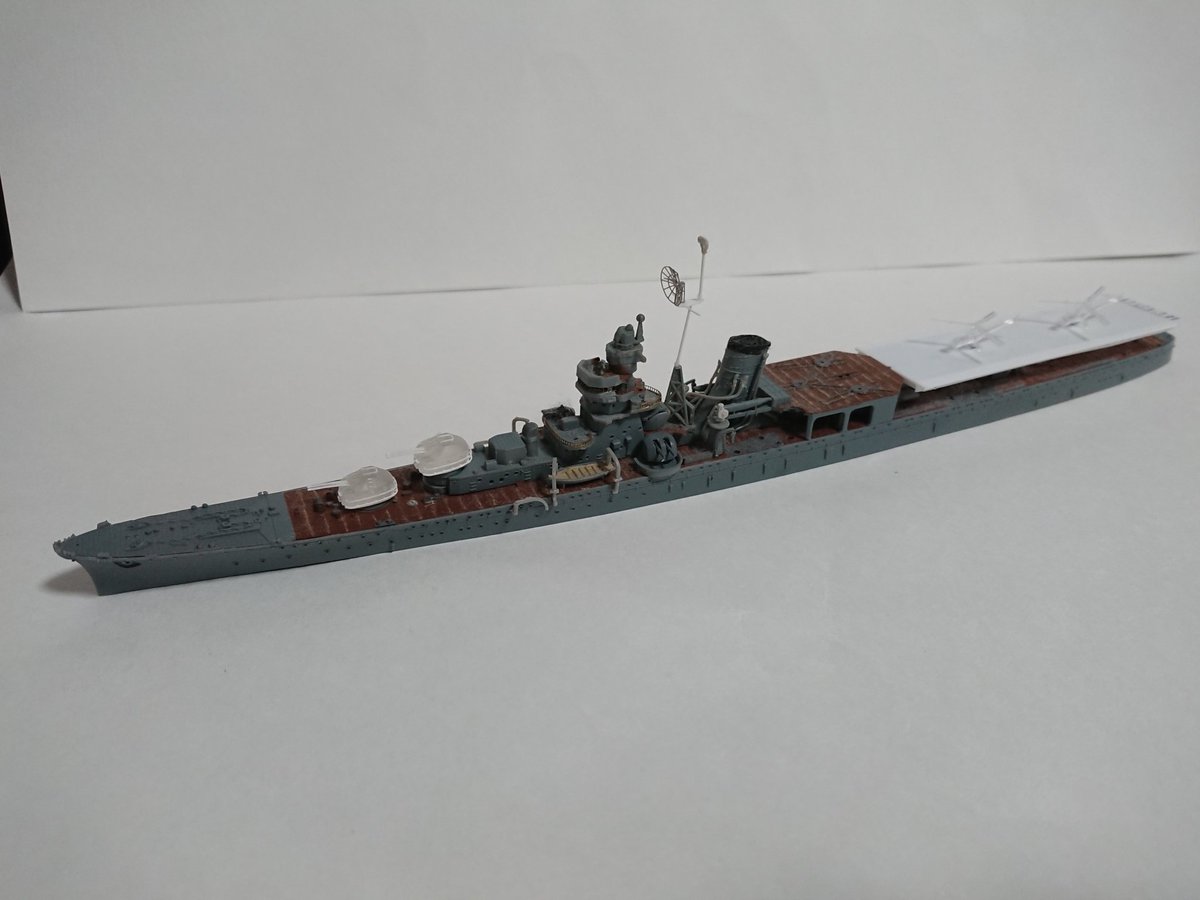 Rpapa Sur Twitter 軽巡洋艦 阿賀野 輸送船団旗艦改装 主砲を15 2cm連装砲 10cm連装高角砲 高角砲8cm連装 7 6cm連装に換装し メインマストには対空及び対水上用レーダーアンテナを 装備 後部は回転翼機発着甲板にするが4連装魚雷発射管 2は諸般事情で残す オラ Rpapa Sur Twitter 軽巡洋艦 阿賀野 輸送船団旗艦改装 主砲を15 2cm連装砲 10cm連装高角砲 高角砲8cm連装 7 6cm連装に換装し メインマストには対空及び対水上用レーダーアンテナを 装備 後部は回転翼機発着甲板にするが4連装魚雷発射管 2は諸般事情で残す オラ