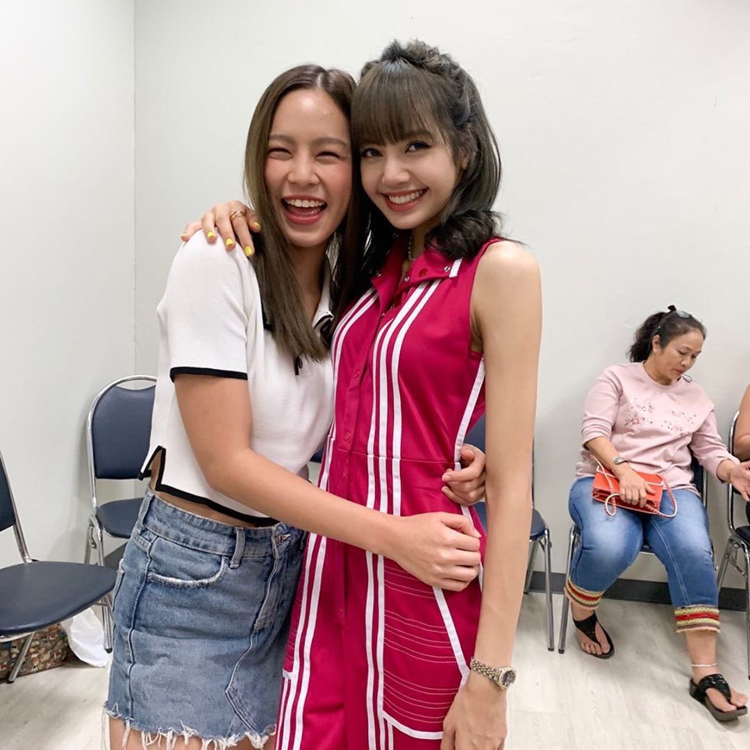 LISA fan account tweet media