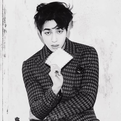 89LEJIK's tweet photo. Text me when you free #NovaFotoDoPerfil https://t.co/cZfkTfFg1w