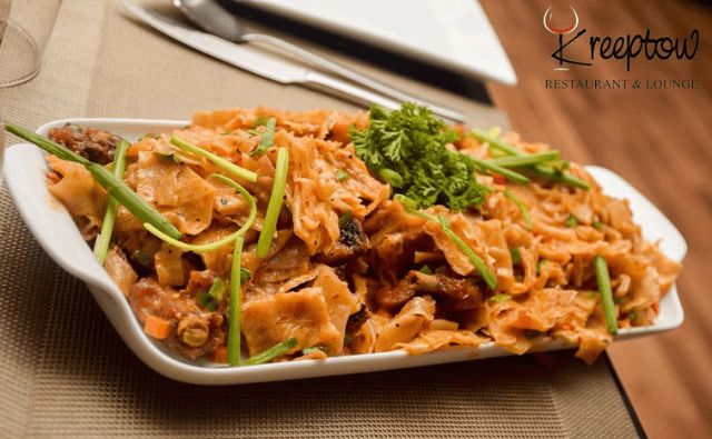 dinerstalk's tweet photo. Kreeptow Restaurant's mixed meat cheese Kottu is the best ever treat for a meat lover! 😍😋

https://t.co/3Qb3yDbeuC

#DinersTalk #Colombo #SriLanka #FoodPorn #NomNom #FoodLover #foodie #snack #goodfood #Restaurant #Kottu #MixedMeat #CheeseKottu https://t.co/0BMQW5KbxU