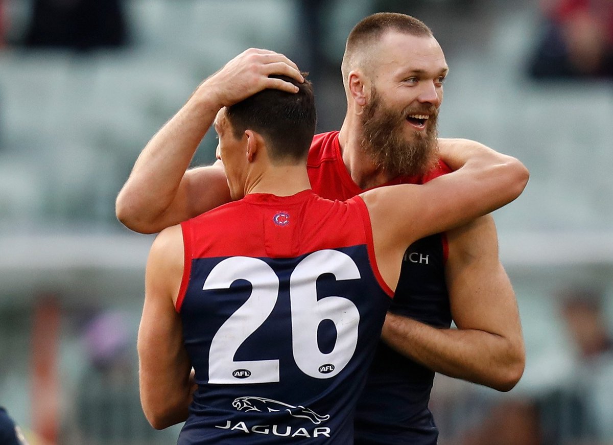 TONIGHT on Off The Field from 7pm AEST.

@jfitzpatrick_t1 launches his new show with <a href="/melbournefc/">Melbourne Demons</a> ruckman @gawndog37 the special guest.

📻 1377 SEN+
💻 sen.lu/2DM74eG
📱 SEN+ on the SEN app