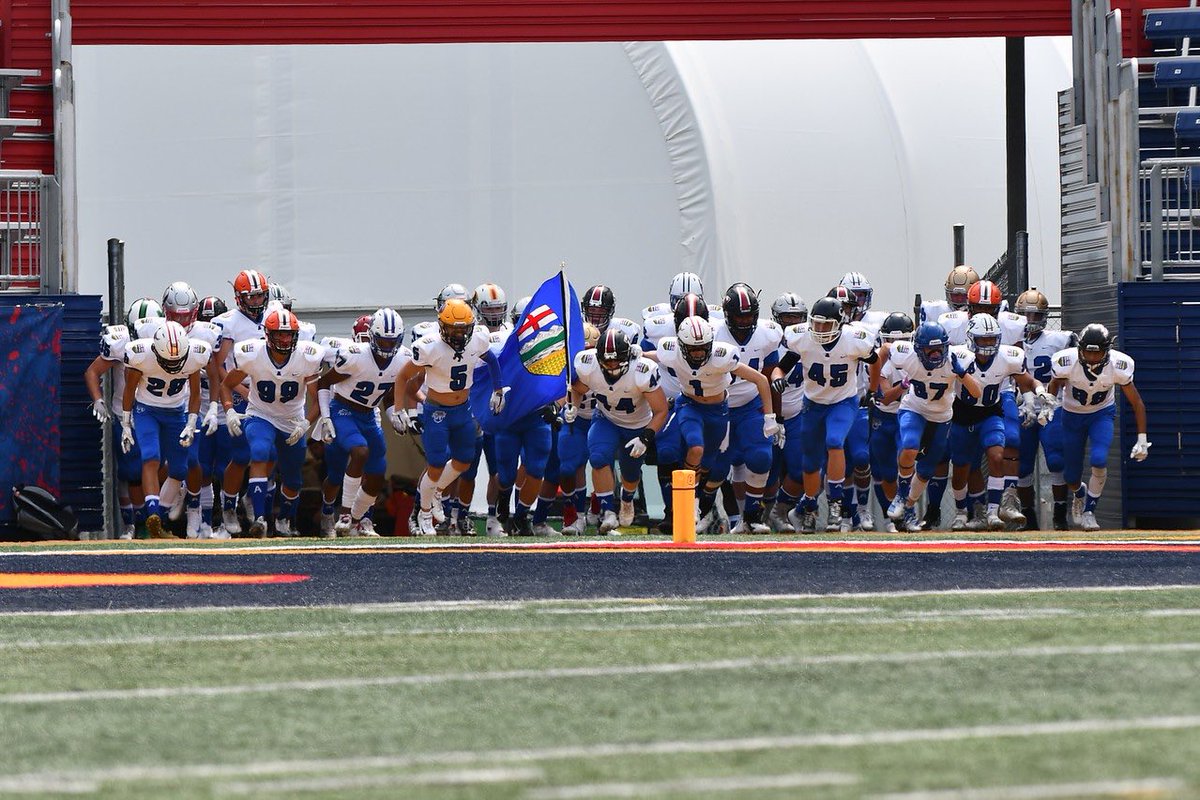 LuedersHayle's tweet photo. Had an amazing time at the 2019 Canada cup, thanks @FootballAlberta for the opportunity to play for the province #bronzemedal https://t.co/HNGE03loFF