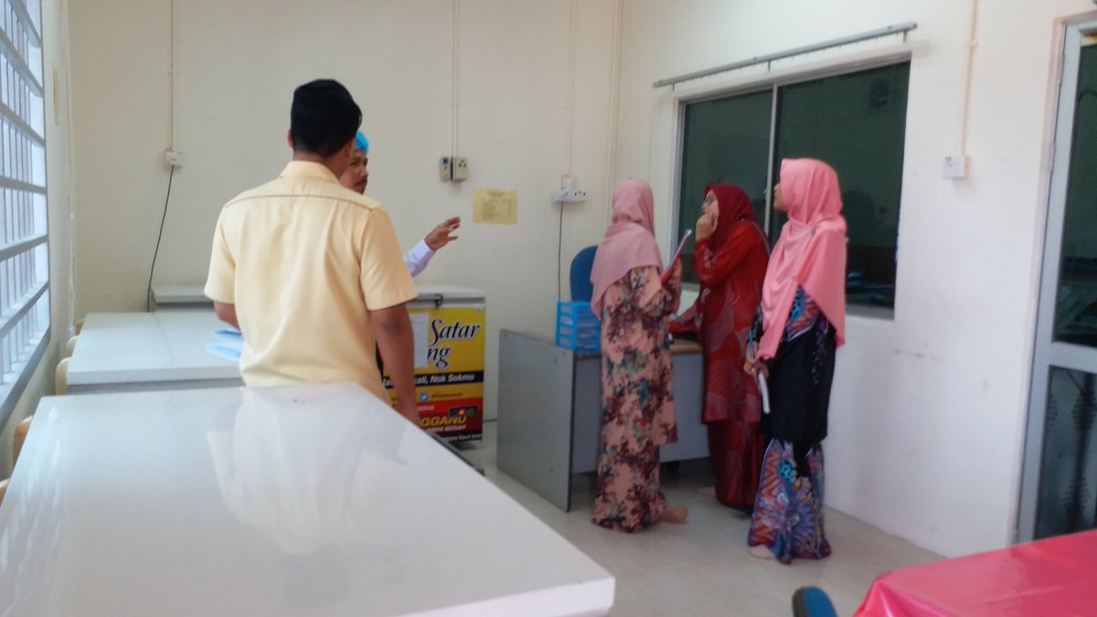 PnkKemaman's tweet photo. 15.07.2019-Lawatan Jawatankuasa Program Siasatan Pra-Audit Pensijilan Premis (SPACT) Untuk Pusat Pemprosesan Hasil Perikanan (PPHP) Persatuan Nelayan Kawasan Kemaman.
#LKIM
#LKIMHQ 
#LKIMGANU https://t.co/K4QFnMbxXc
