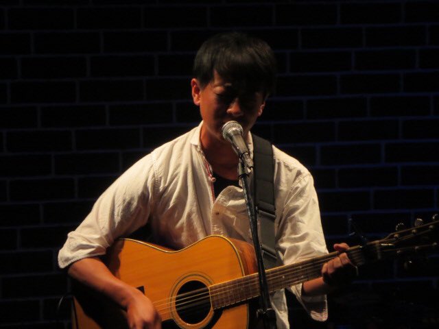 MOJO_MOJA's tweet photo. 【2019.7.14(sun)
You Birthday booking
『lock you!!』 】
ダイジェスト
ACT; 葦智也/河原そう/YOU (※出演順)
#mojomoja #モジョモジャ
#越谷 #koshigaya
#埼玉 #saitama
#liverestaurant #ライブレストラン
#lock_you
#live_photo #ライブ写真
#葦智也
#河原そう
#You https://t.co/4rXsvG0Naz