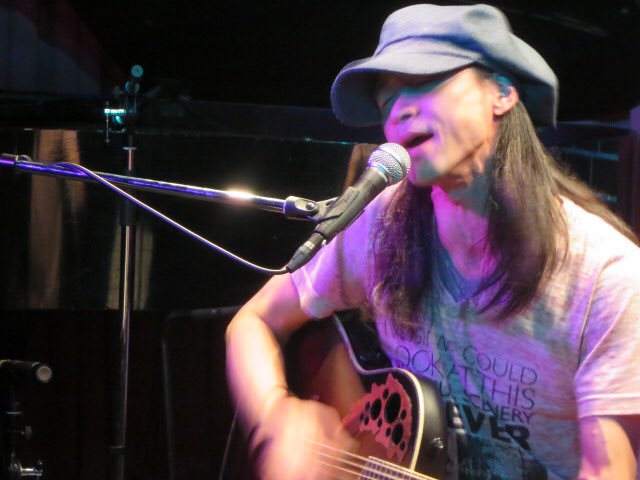 MOJO_MOJA's tweet photo. 【2019.7.14(sun)
You Birthday booking
『lock you!!』 】
ダイジェスト
ACT; 葦智也/河原そう/YOU (※出演順)
#mojomoja #モジョモジャ
#越谷 #koshigaya
#埼玉 #saitama
#liverestaurant #ライブレストラン
#lock_you
#live_photo #ライブ写真
#葦智也
#河原そう
#You https://t.co/4rXsvG0Naz