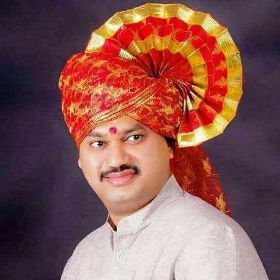 AkshayPungle7's tweet photo. Happy Birthday Dhanjay ji Munde saheb 💐💐🎂🎂🙏🎈 https://t.co/iCKSurAUEc