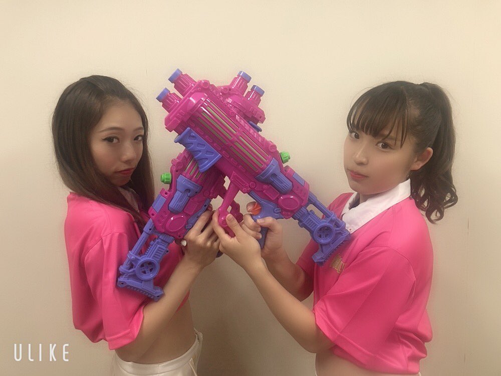 goldlush_cheer's tweet photo. 準備完了🔫🔫🔫

5回裏後ボールボーイ紹介のあと
グッズ売り場横の外周ステージにて
パフォーマンスします💥

#GOLDbusters
 #ERINA #MAIKA https://t.co/mIJJWE0vA9
