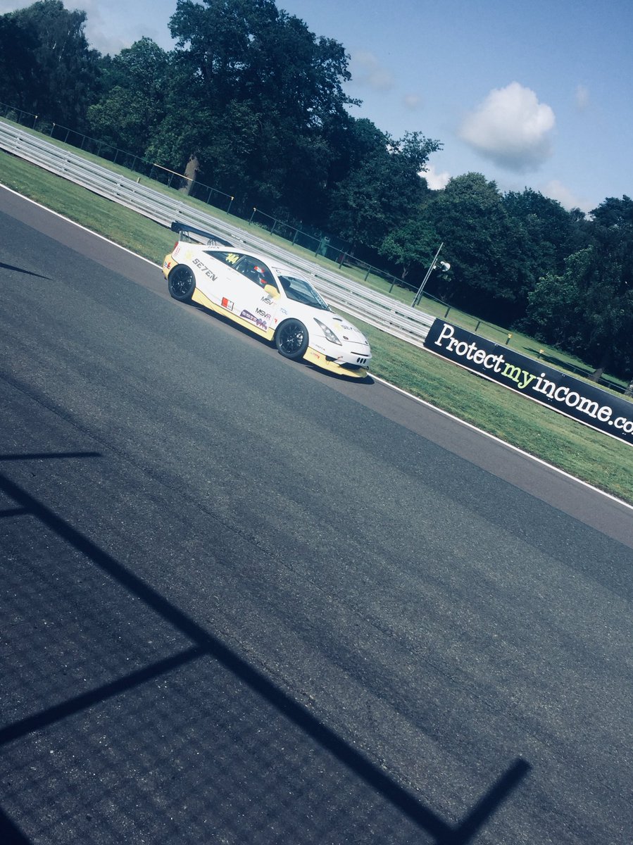 mattshawyer's tweet image. Great day coaching in the @Se7enMotorsport Celica @Oulton_Park - lots of progress made! #drivercoach #trackdaytrophy #se7enmotorsports