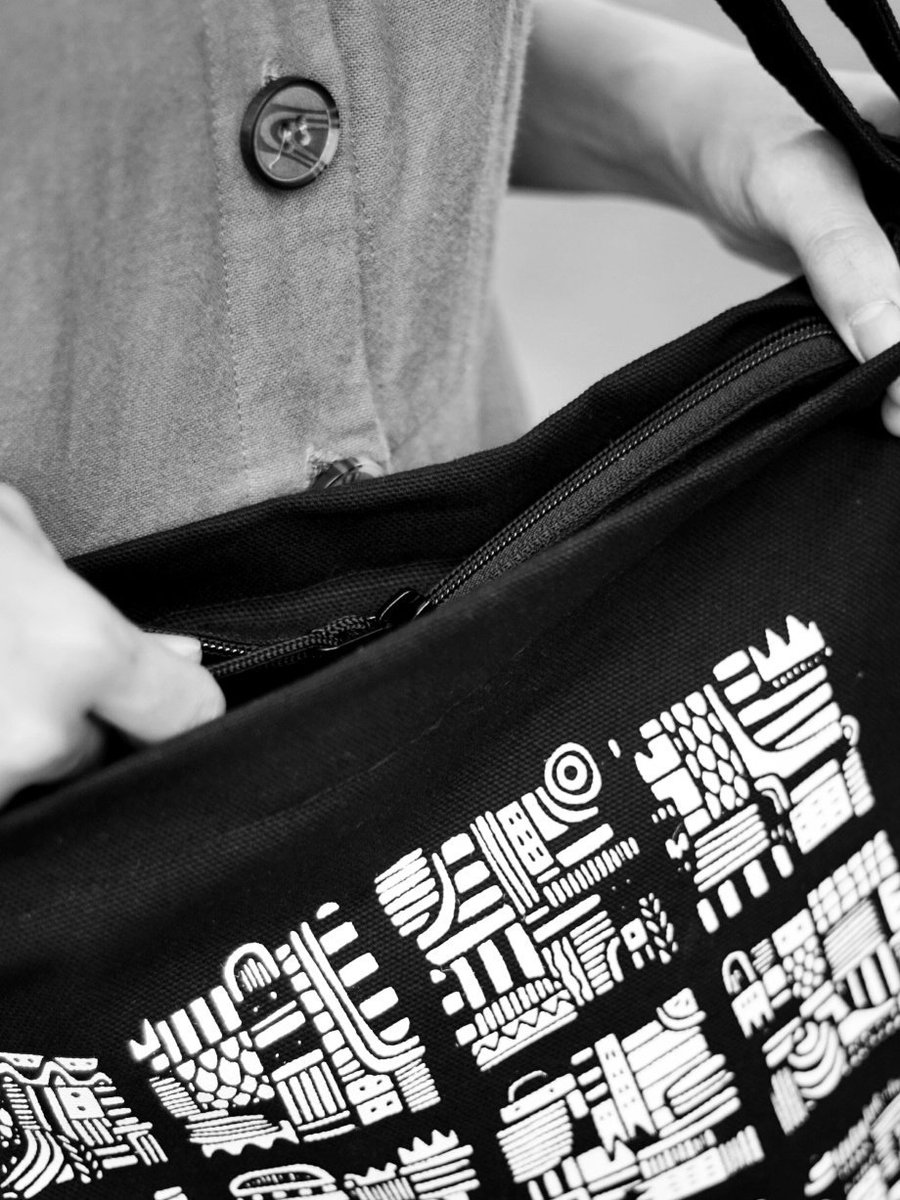 heytemanbaik's tweet photo. Stereotype Slingtote
available at https://t.co/OBmoFnDM1a https://t.co/NStcGaQQWI