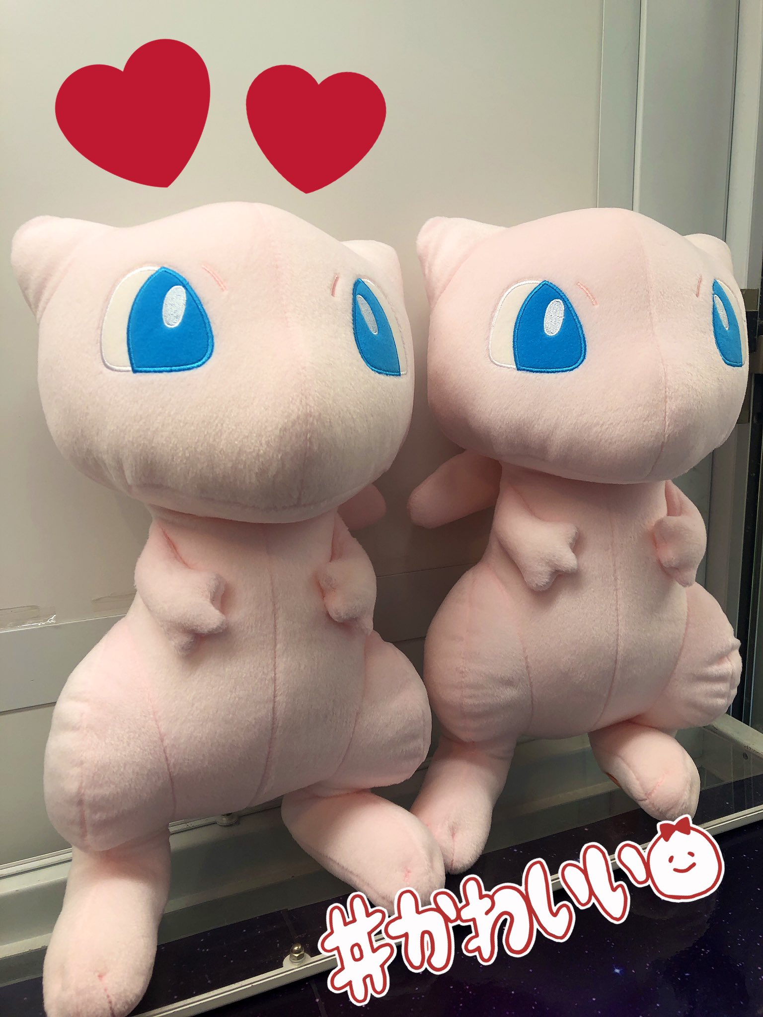ヨシヅヤ津島北店 ゲームランド ミュウツーの逆襲 Evolution めちゃでかミュウぬいぐるみ投入しました 幻のポケモンミュウがぬいぐるみになりました 思わず抱きしめたくなっちゃう可愛さです ポケモン ミュウ ゲーセン 津島北ゲーム