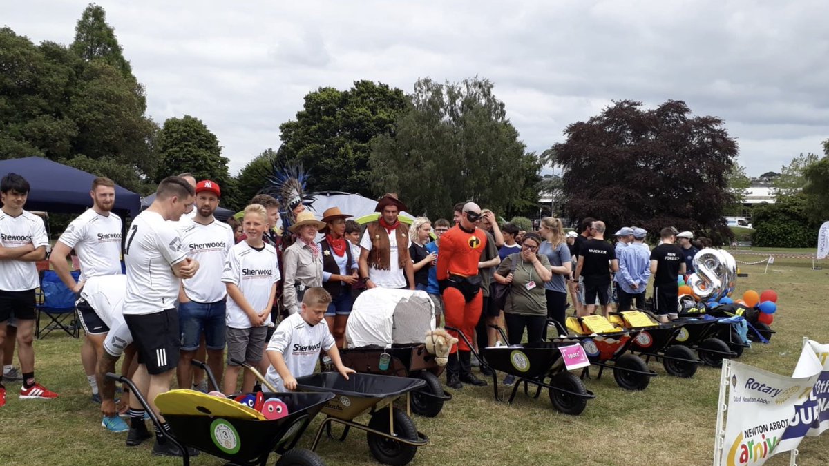 Well done to everyone who took part in the #wheelbarrowrace at #courtenaypark on Saturday. Raising money for amazing and deserving charities! Extra thanks to <a href="/Sherwoodsonline/">Sherwoods</a> for their incredibly generous donation to us! @Jelf_UK <a href="/CharlesRoyleIFA/">Charles Royle and Co</a> <a href="/EplusGlobalLtd/">Eplus Global Ltd</a> @Balfcgirls