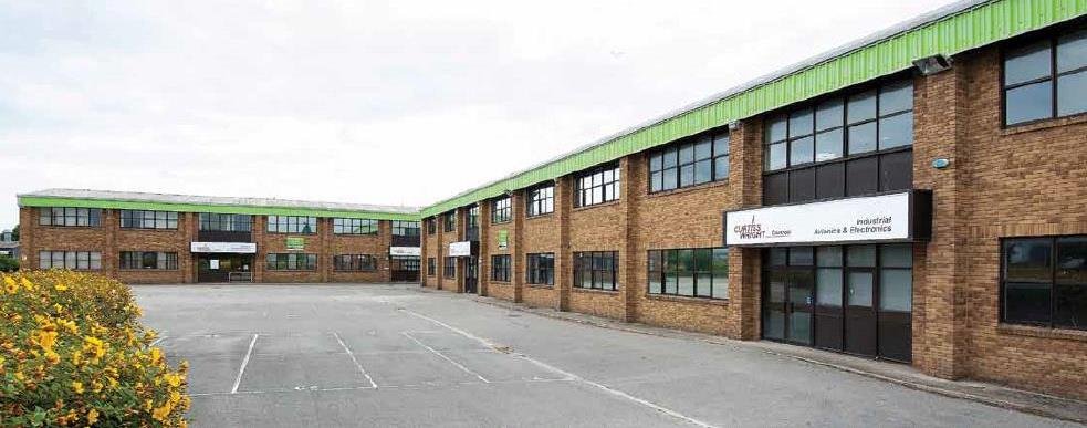VailWilliams's tweet photo. 🗞️News: Three separate industrial deals follow in quick succession in Christchurch, Dorset, with a combined total of over 80,000 sq ft. - Airfield Road is now fully occupied 🎉

#FullyOccupied #Industrial #Dorset

https://t.co/vwG1NAlpLL https://t.co/NomHB2f62W
