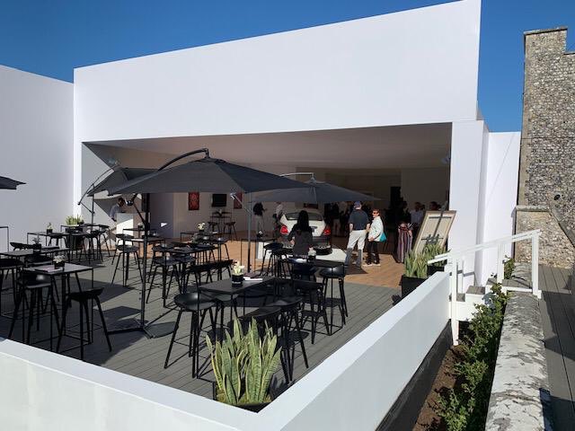 MeridianMarquee's tweet photo. Proud to be a part of this event. Such clever work by the production company - you wouldn’t even know it’s a marquee under there! #corporatemarquee #corporatemarqueehire #marqueeevents #eventprofs #goodwoodfos2019 https://t.co/8MVaumMaOK