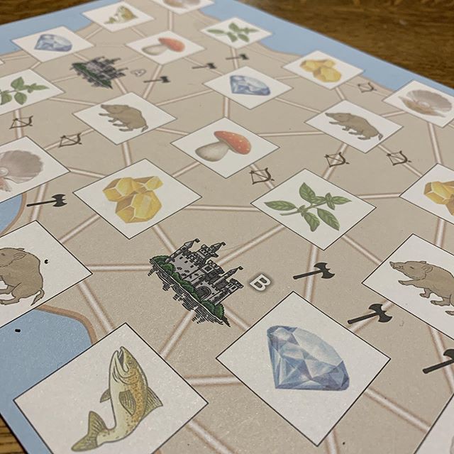 thegamesplainer's tweet image. Game 368/2019 #yetanotheryearofgames #prototypegame #thyria #bgg #boardgames #boardgamenerd #boardgamesofinstagram #tabletopgames #gamenerd ift.tt/2jHD1Og
