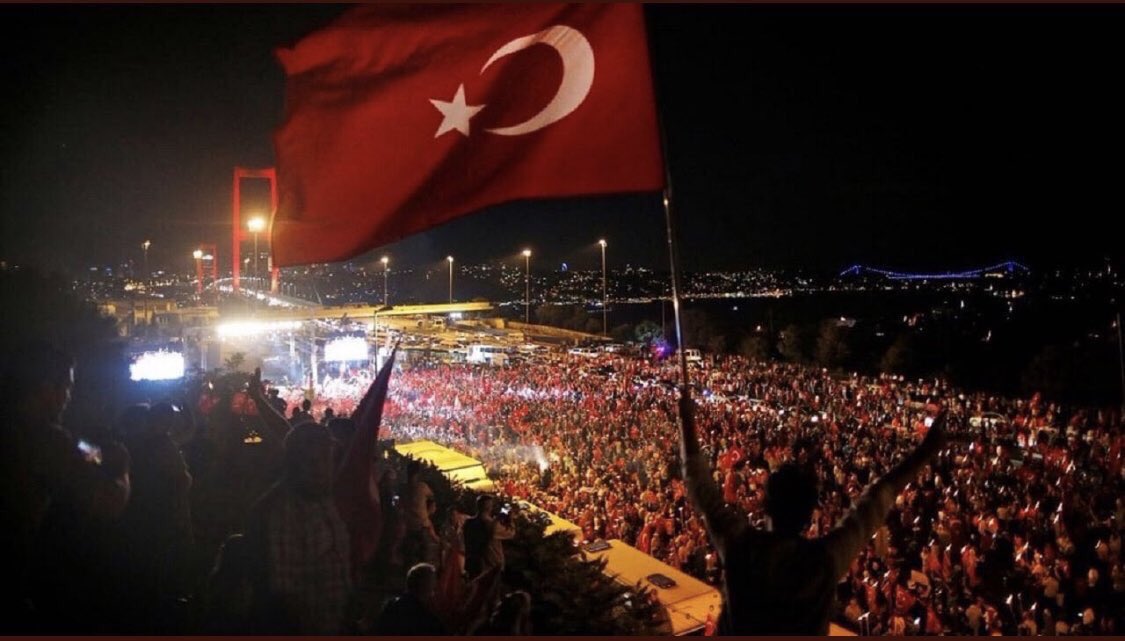 15Temmuz’un yıl dönümünde vatan uğruna canını veren tüm şehitlerimizi rahmetle, gazilerimizi minnetle anıyoruz. 

Bu millet #15TemmuzDestanı nı asla unutmayacak ki Allah bize bir daha 15 Temmuzlar yaşatmasın.