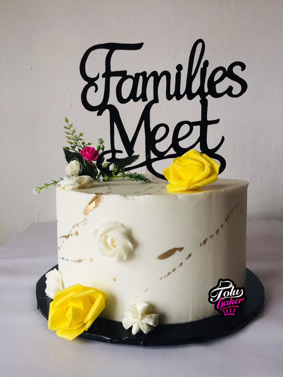 justtolubaker's tweet photo. Our simple,yet beautiful buttercream #introductioncakes travelled from Abeokuta to Ibadan safely.
A step to forever. We add glamour to your events.
Book us for your next event.
#introductioncakes #introductioncake #tolubakerconfectioneries
Kindly RT ๐๐ป https://t.co/mCnBv68Vj3