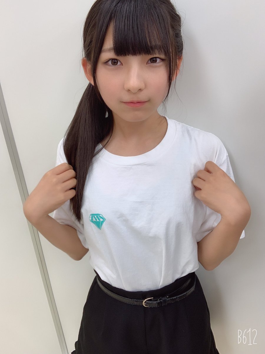 永田 詩央里 Auf Twitter 本日から物販にて Me 1sttシャツの販売が開始されています シンプルで着やすいデザインとなっています 一緒にお揃いしよ ノイミー