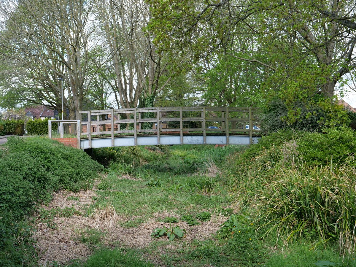 DougskiK's tweet image. Why is there no advice on water use or hosepipe ban in the @AffinityWater and @thameswater areas? The South-East of England is very dry, but the underlying aquifers are worse and being drained while we carry on as usual. Madness! @EnvAgency @Ofwat @DefraGovUK @theriverstrust