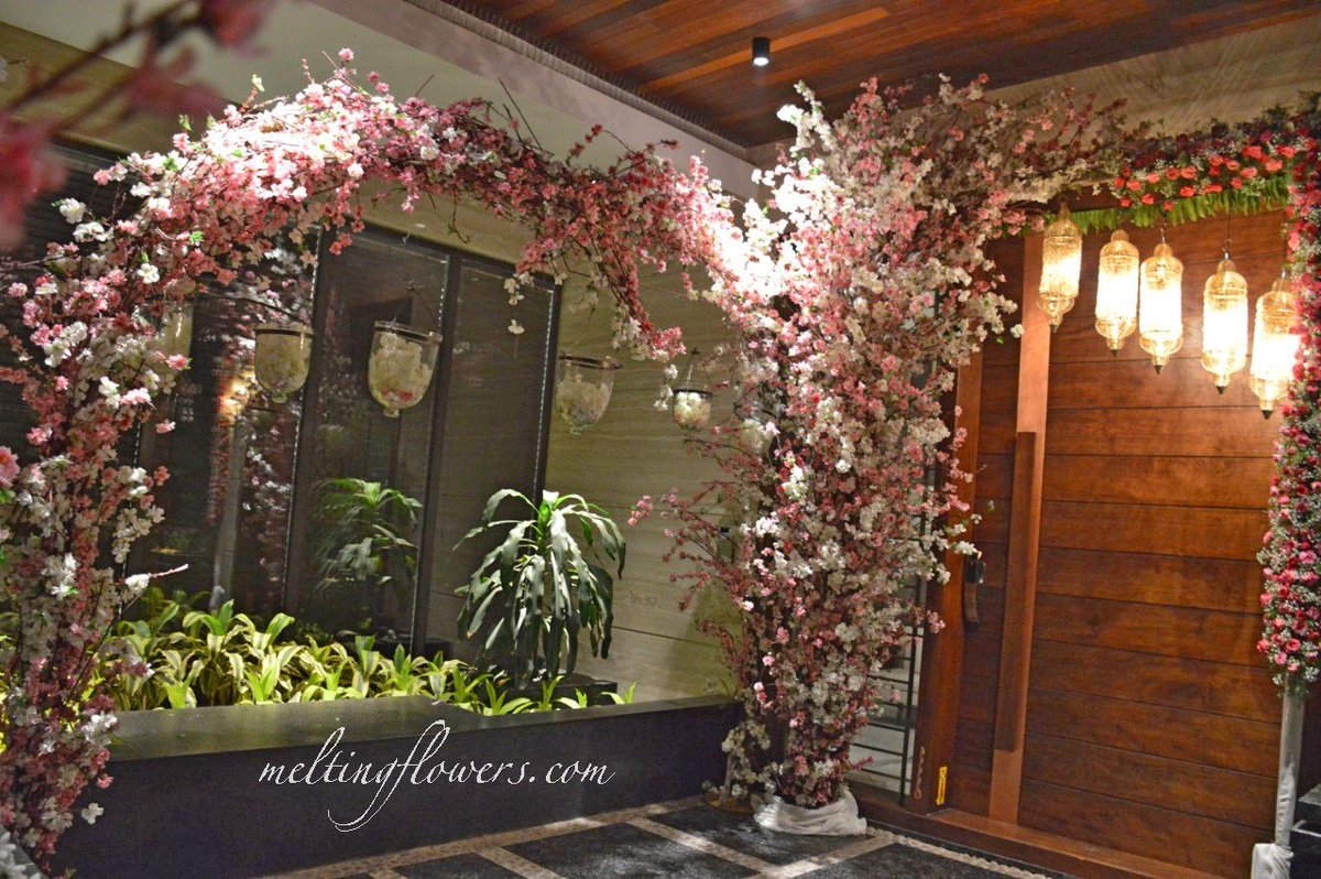 meltingflowers's tweet photo. Recently Decorated A House For An Event.
https://t.co/vo2YON8xoN
#HouseDecoration #HouseWarming #HouseDecorationBangalore #FlowerDecoration #PartyDecoration #EventsDecoration #Mehndi #Sangeet #ShowroomDecoration #WeddingsBangalore
#WeddingDecoration #MarriageDecoration https://t.co/QI9HzHUCbN