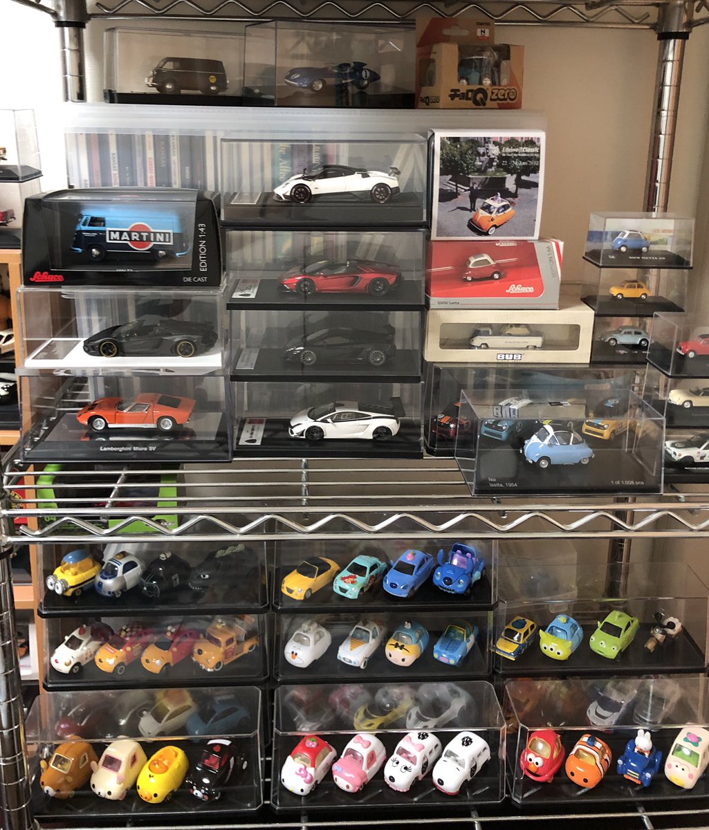 Kaya0325's tweet photo. In my room. I really love cars🚙 https://t.co/H3no6gdCHr
