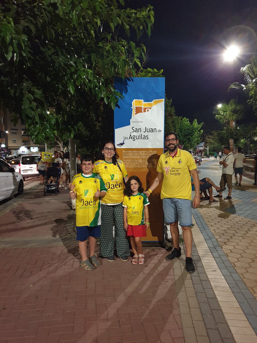 marigelimorales's tweet image. Familia que veranea y anima unida, permanece unida!! Siempre con nuestro @JaenFS #VacacionesAmarillas