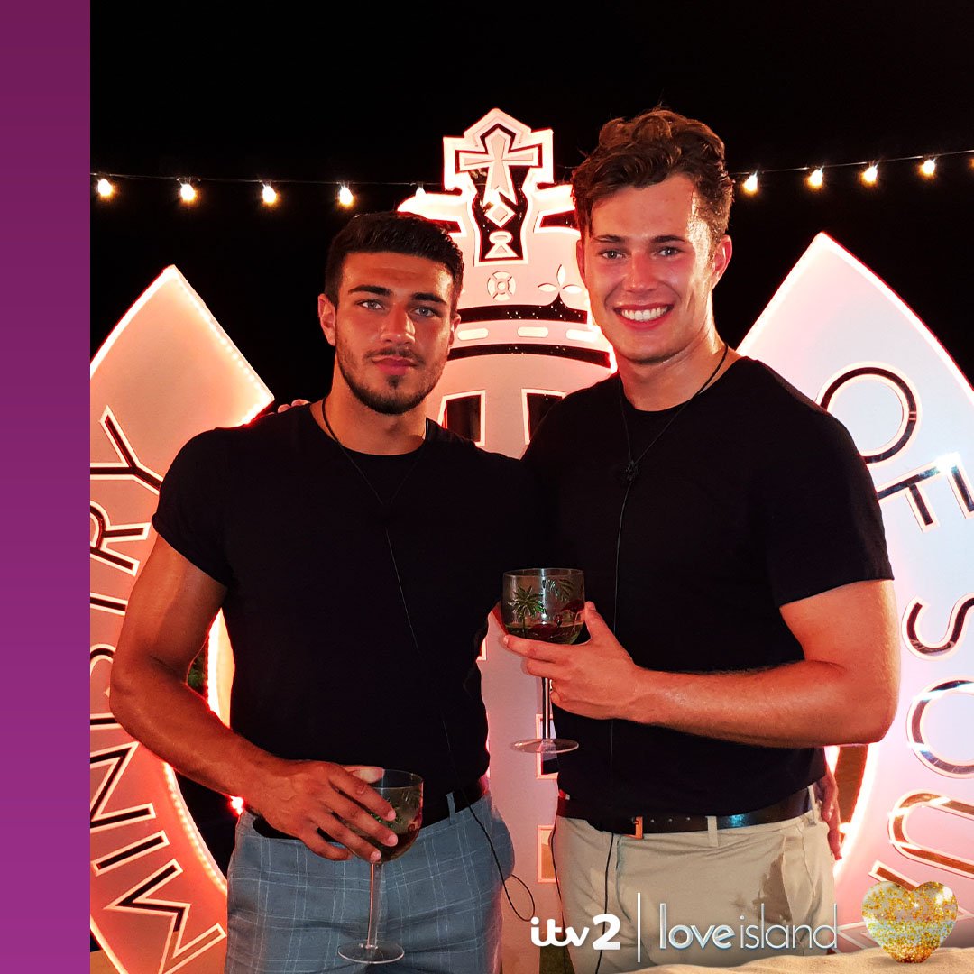LoveIsland's tweet photo. Our Islanders sure know how to partaaaay 🥳🎵👏 #LoveIsland https://t.co/CS7wOq3IcY