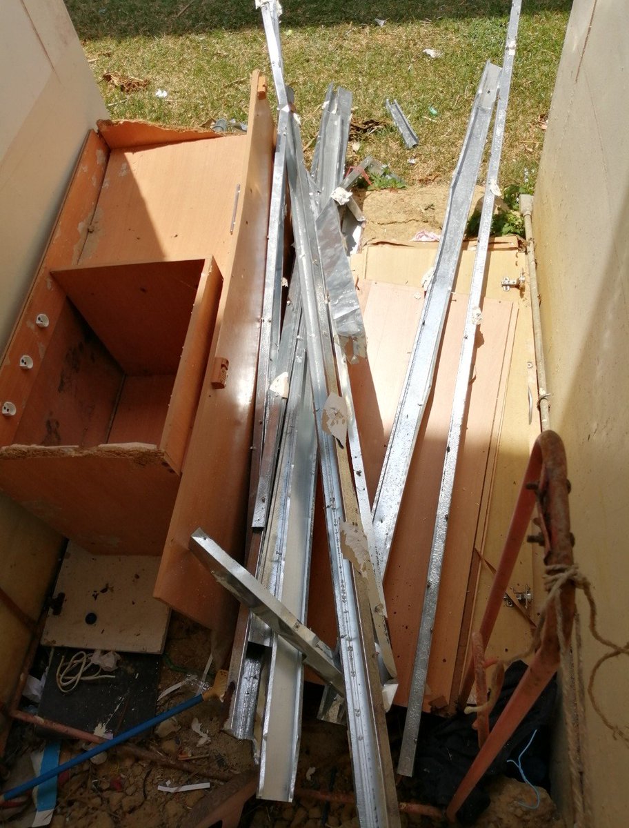 stevekaposi's tweet photo. FIRE SAFETY IN THAILAND (3)
https://t.co/17QfXk4LW6 
#Bangkok #Thailand #SteveKThailand 
#TACSThailand #ThaiBuildingFails #ThailandLiving #StrangeThailand #ThailandFails #FireSafety https://t.co/T96vXxh2Kz